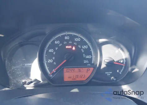 2015 Toyota Yaris L z USA, uszkodzony, nr VIN VNKKTUD35FA038796